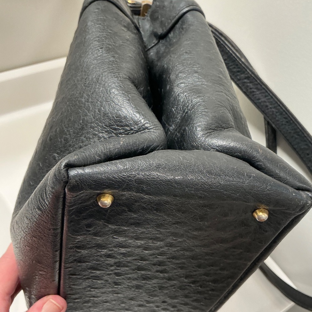 Vintage Gianni Versace ostrich shoulder bag - Picture 4 of 11